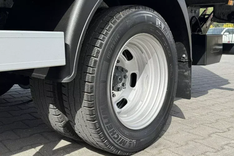 Iveco Daily 35C16 V zdjęcie 10