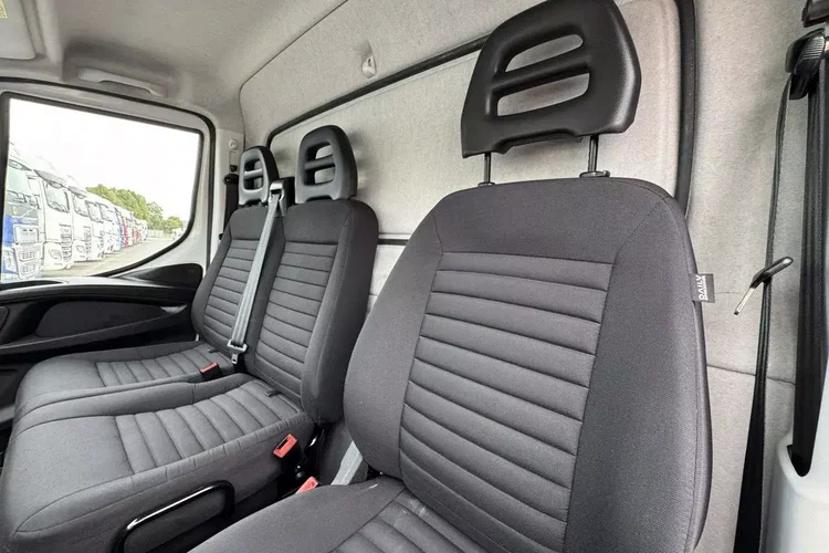 Iveco Daily 35C16 V zdjęcie 25
