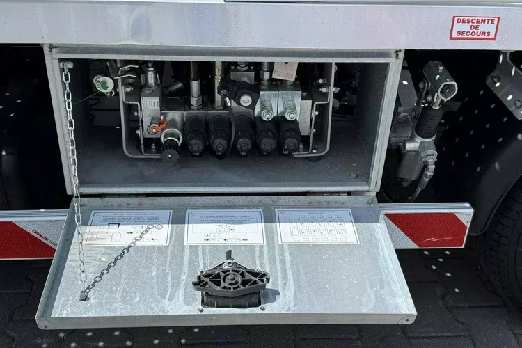 Iveco Daily 35S14 zdjęcie 14