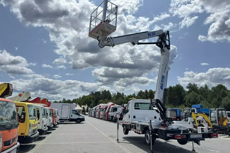 Iveco Daily 35S14 zdjęcie 21