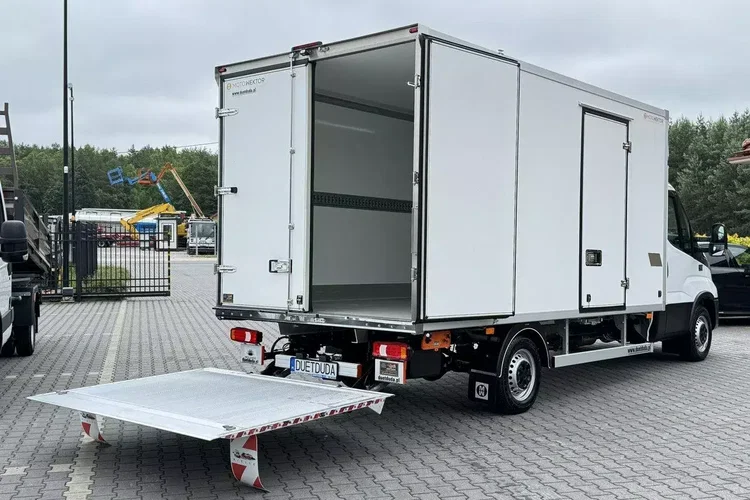 Iveco Daily 35S16 V zdjęcie 23