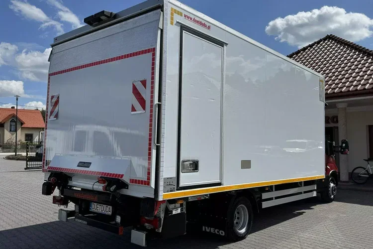 Iveco Daily 72C21 Mroźnia HI-MATIC Ściana Grodziowa Multitemperatura zdjęcie 17