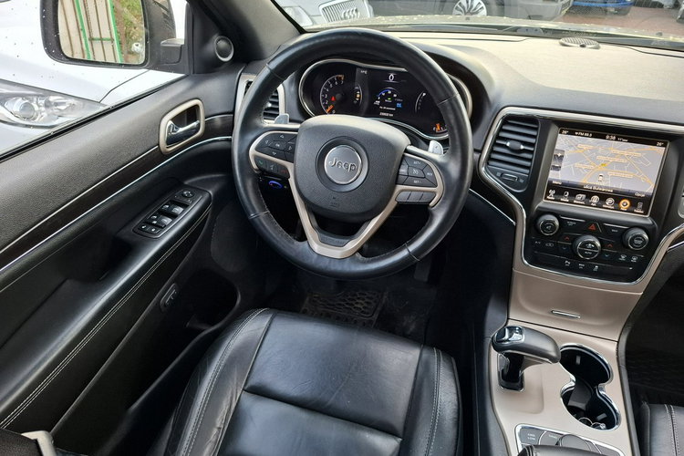 Jeep Grand Cherokee Benzyna + Gaz LPG. Zarejestrowany i Ubezpieczony w PL. Zadbany. zdjęcie 19