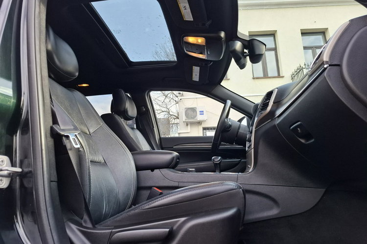 Jeep Grand Cherokee Benzyna + Gaz LPG. Zarejestrowany i Ubezpieczony w PL. Zadbany. zdjęcie 21