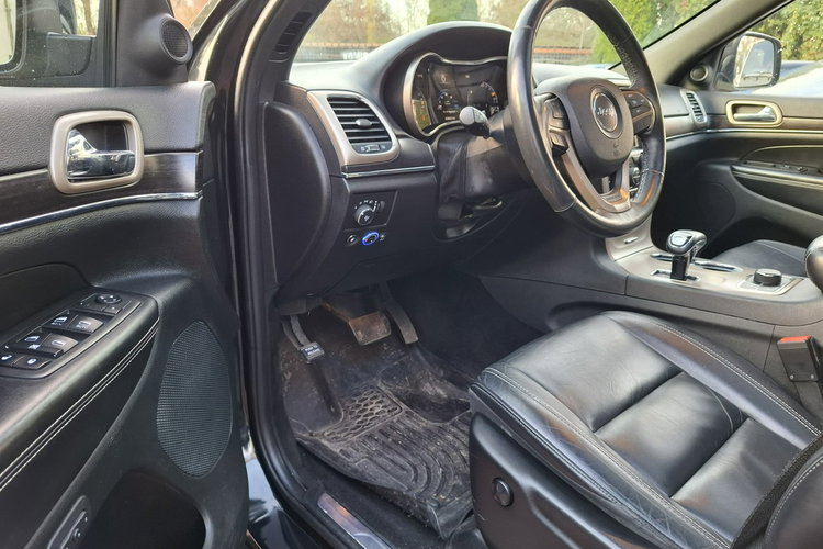 Jeep Grand Cherokee Benzyna + Gaz LPG. Zarejestrowany i Ubezpieczony w PL. Zadbany. zdjęcie 28