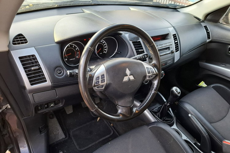 Mitsubishi Outlander 2.0 Benzyna + Gaz. Manual. Zadbany. Doinwestowany. I-rej.: 2013r. zdjęcie 12