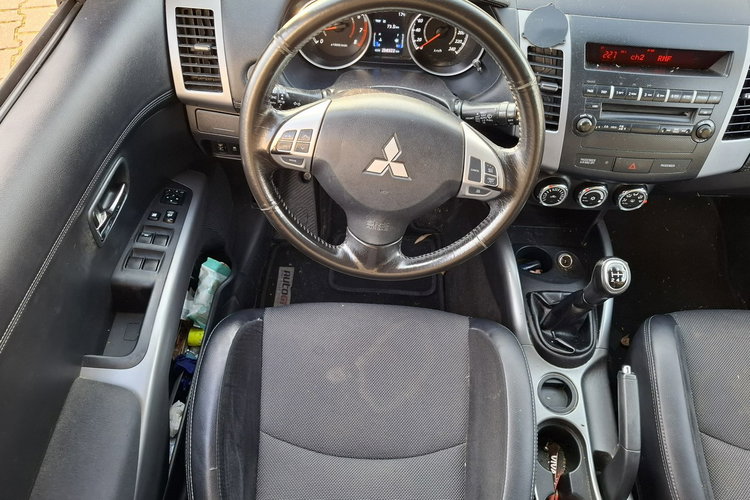 Mitsubishi Outlander 2.0 Benzyna + Gaz. Manual. Zadbany. Doinwestowany. I-rej.: 2013r. zdjęcie 17