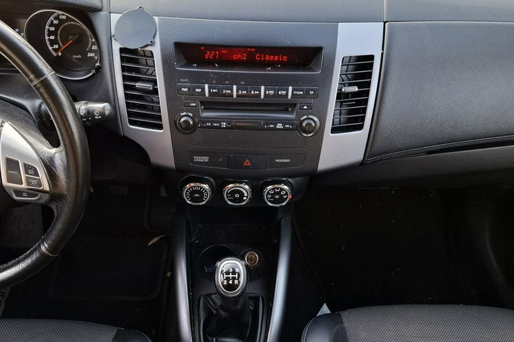 Mitsubishi Outlander 2.0 Benzyna + Gaz. Manual. Zadbany. Doinwestowany. I-rej.: 2013r. zdjęcie 9