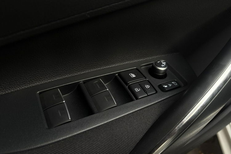 Toyota Corolla 1.8 Hybrid COMFORT TECH, salon Polska, gwarancja, FV23% zdjęcie 16
