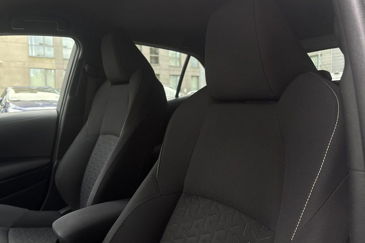 Toyota Corolla 1.8 Hybrid COMFORT TECH, salon Polska, gwarancja, FV23% zdjęcie 17