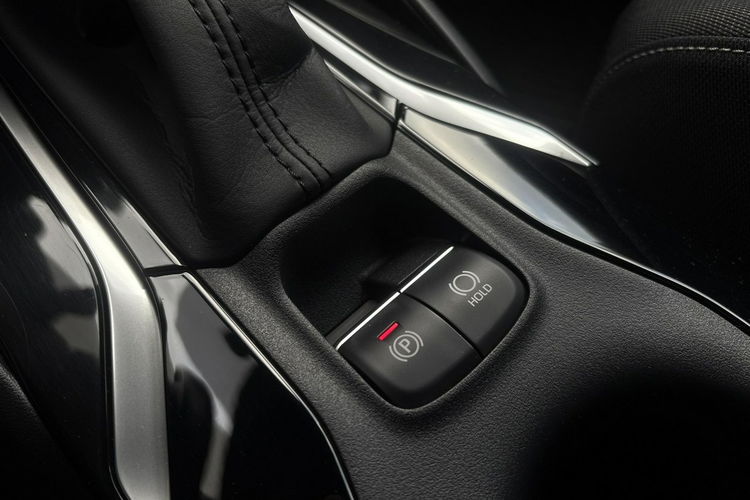 Toyota Corolla 1.8 Hybrid COMFORT TECH, salon Polska, gwarancja, FV23% zdjęcie 24