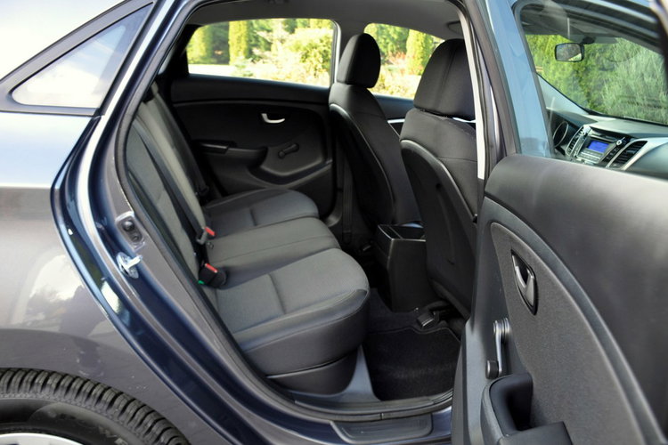 i30 1.4i(100KM) Lift Led Klimatyzacja Welur I Właściciel ASO Hyundai zdjęcie 19