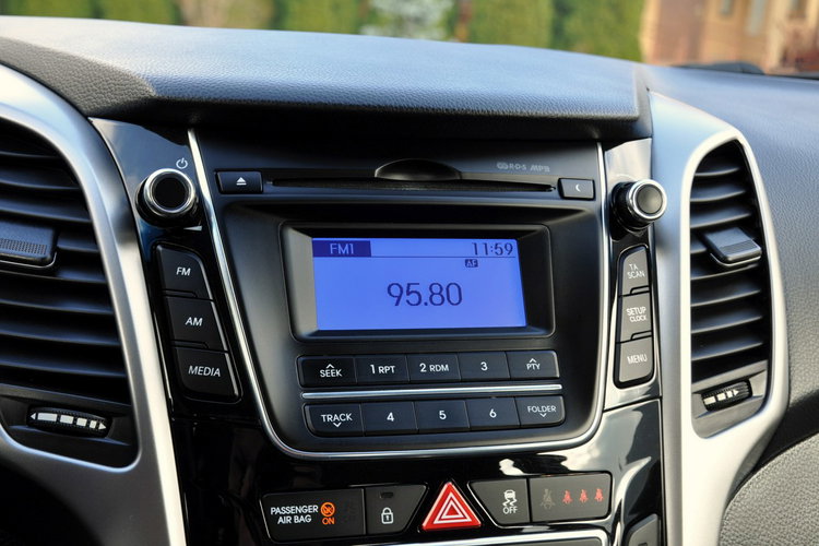 i30 1.4i(100KM) Lift Led Klimatyzacja Welur I Właściciel ASO Hyundai zdjęcie 30