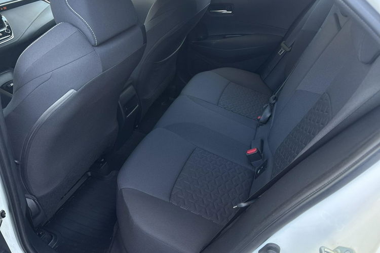 Toyota Corolla 1.2T 116KM COMFORT, salon Polska, gwarancja zdjęcie 15