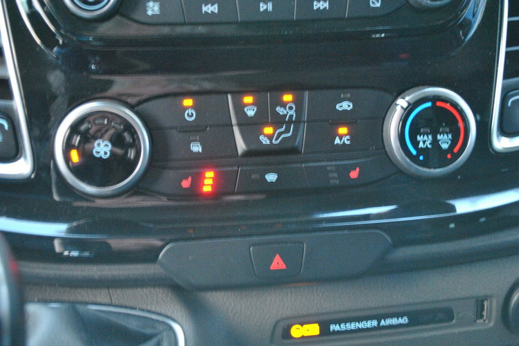 Transit Custom Custom Van Limited 300L1H1 2.0 EcoBlue 130KM ASO Forda Warsztat zdjęcie 22