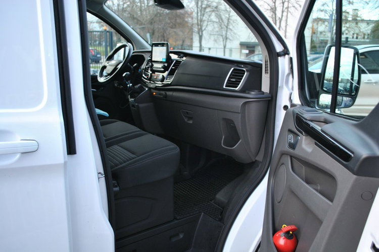 Transit Custom Custom Van Limited 300L1H1 2.0 EcoBlue 130KM ASO Forda Warsztat zdjęcie 26