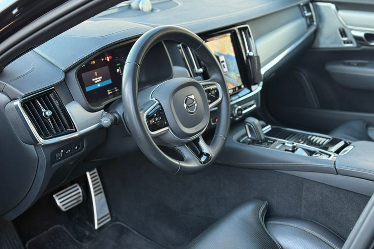 V90 Volvo V90 T8 AWD Plug-In Hybrid R-Design zdjęcie 14