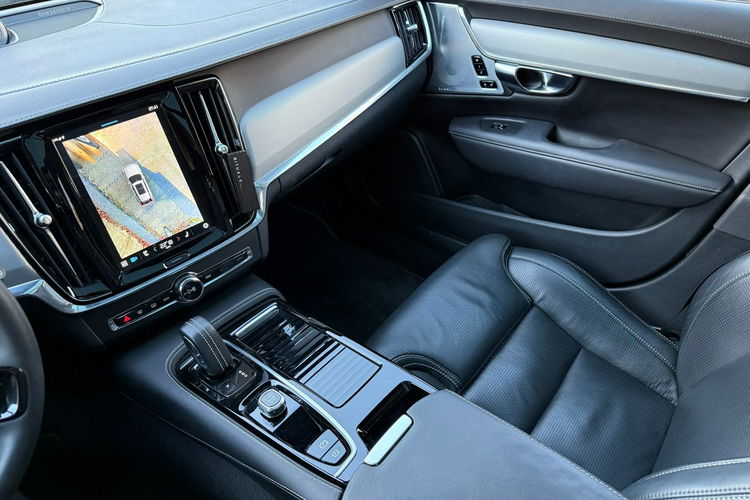 V90 Volvo V90 T8 AWD Plug-In Hybrid R-Design zdjęcie 24