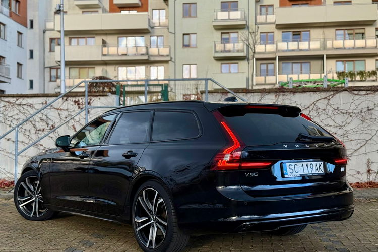 V90 Volvo V90 T8 AWD Plug-In Hybrid R-Design zdjęcie 3
