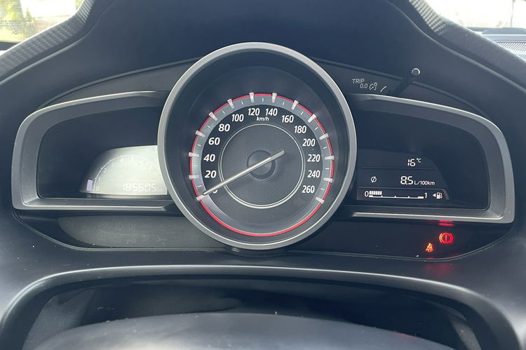 Mazda 3 1.5 SkyActiv Klimatyzacja 4x el. szyby Felgi alu Bordo metalik zdjęcie 12