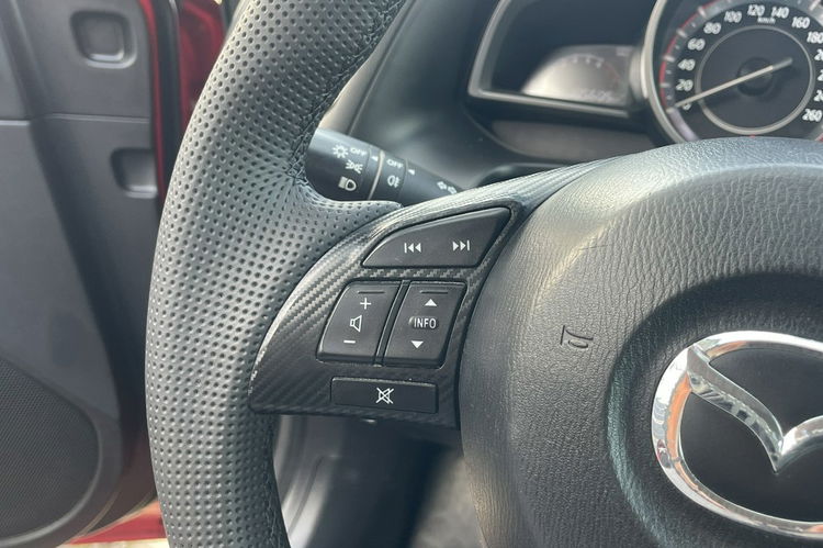 Mazda 3 1.5 SkyActiv Klimatyzacja 4x el. szyby Felgi alu Bordo metalik zdjęcie 13