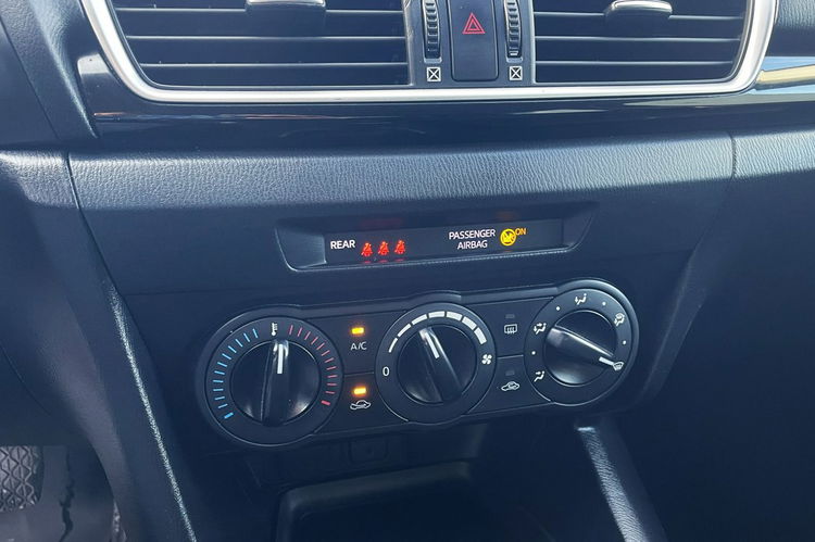Mazda 3 1.5 SkyActiv Klimatyzacja 4x el. szyby Felgi alu Bordo metalik zdjęcie 21
