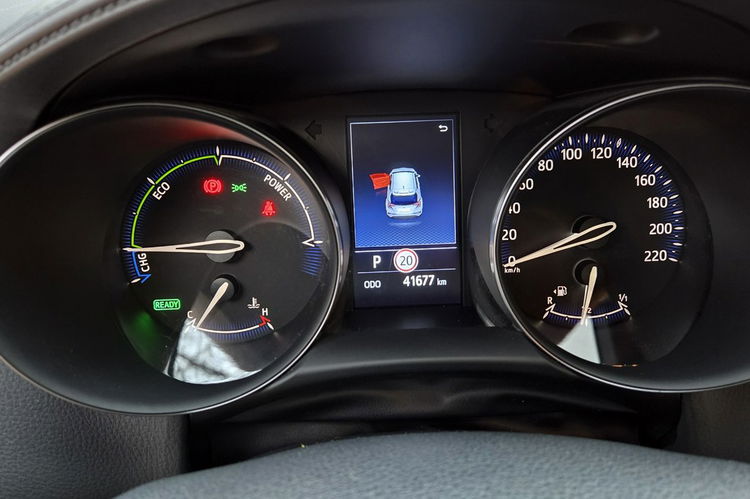 Toyota C-HR 1.8 HSD Lift 41 tyś km Ast. Pasa Distronic kamera Super Stan zdjęcie 13