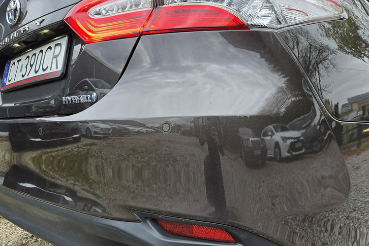 Toyota Camry 2.5 Hybrid FV 23% Salon PL Jasna Skóra Blisy Hand Free Navi Super Stan zdjęcie 16