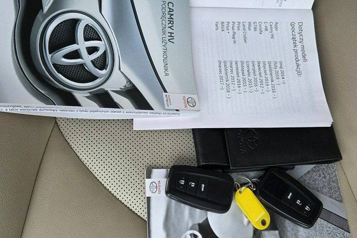 Toyota Camry 2.5 Hybrid FV 23% Salon PL Jasna Skóra Blisy Hand Free Navi Super Stan zdjęcie 34
