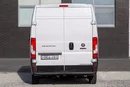Fiat Ducato ŚREDNI 2.3 L2H2 ZAWIESZENIE MAXI 3500kg zdjęcie 16