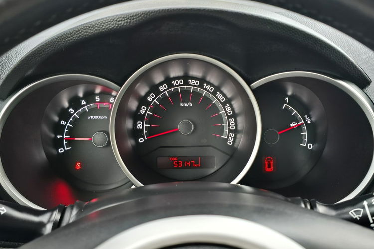 Kia Venga 1.6 CRDI 116 KM / 53 tyś przebiegu - JAK NOWA zdjęcie 15