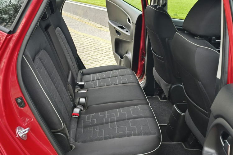 Kia Venga 1.6 CRDI 116 KM / 53 tyś przebiegu - JAK NOWA zdjęcie 9