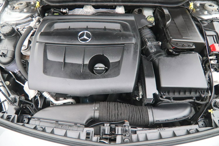 Mercedes A 180 Avantgarde, 6-bieg, zarejestrowany zdjęcie 18