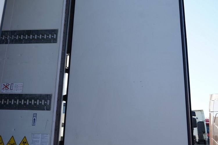 Krone CHŁODNIA / THERMO KING SLX 300 / OŚ PODNOSZONA  zdjęcie 14