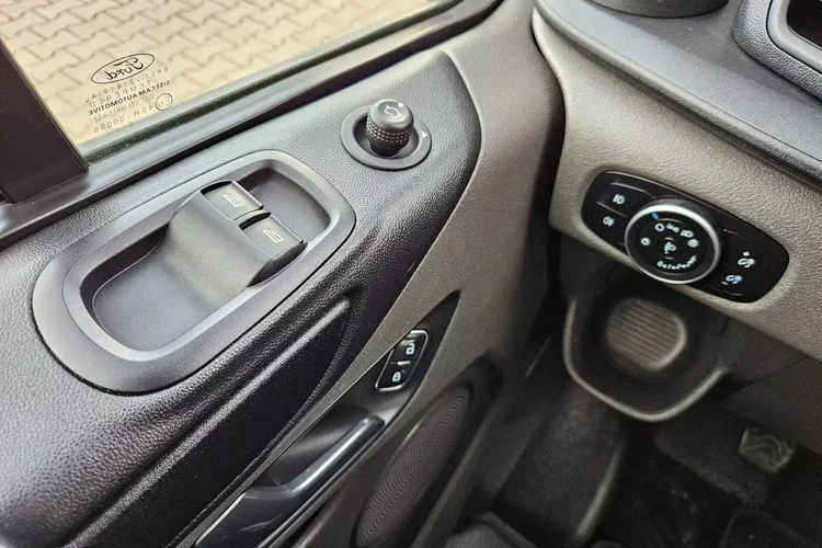 Ford transit-custom zdjęcie 19