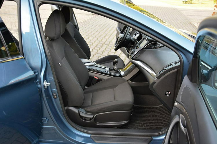 Hyundai i40 1.6GDI(135KM) Led Navi Kamera Klimatronic Parktronik Hak Alu 16" zdjęcie 16