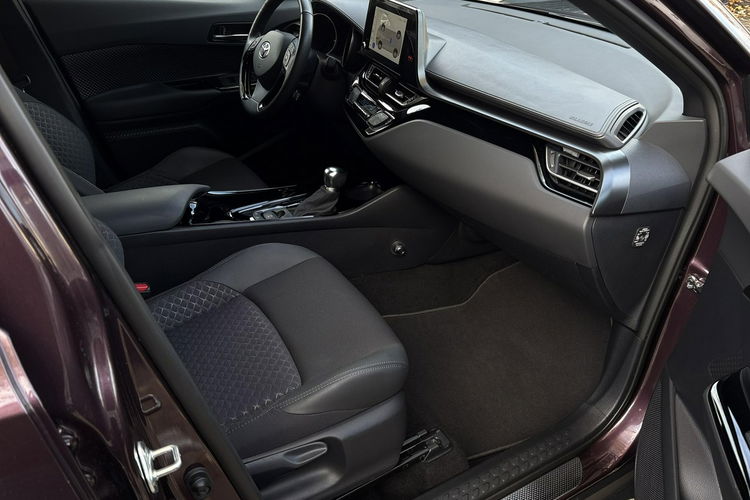 Toyota C-HR 1.8 HSD 122KM STYLE, salon Polska, gwarancja zdjęcie 14