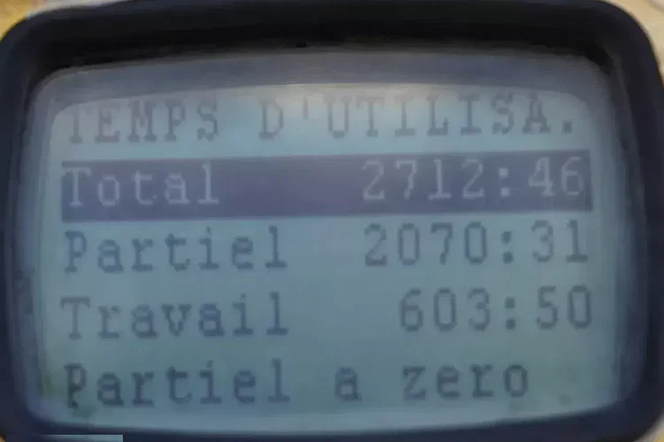 Renault C380 E6 6x4 / HDS Fassi F135 2700 MTH / Zasięg 8 m / 5.6 t udźwig / Wywrotka 3-stronna / Hydroburta zdjęcie 16