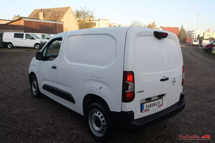 Opel Combo zdjęcie 21