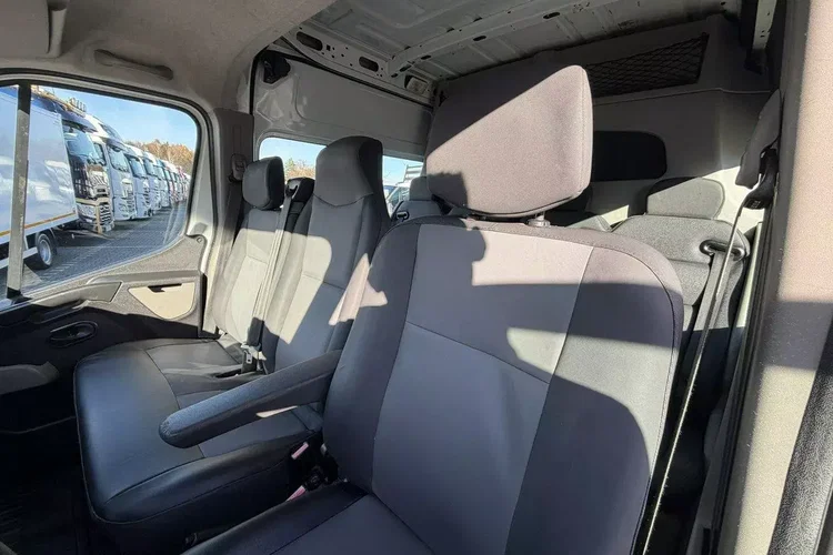 Renault Master zdjęcie 13