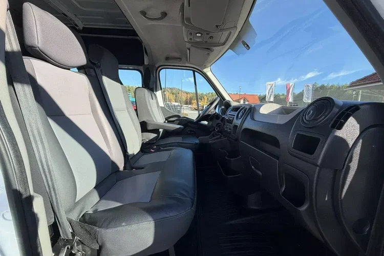 Renault Master zdjęcie 18