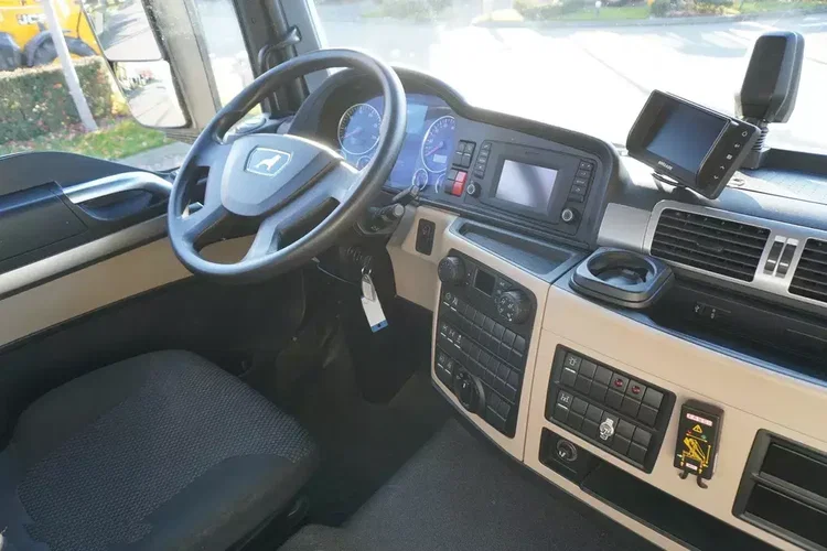 MAN TGS 26.420 E6 6x4 / HDS Fassi F215A / 360 MTH / 5.6 t udźwig / 12.7 m zasięg / 120 tys. km zdjęcie 25