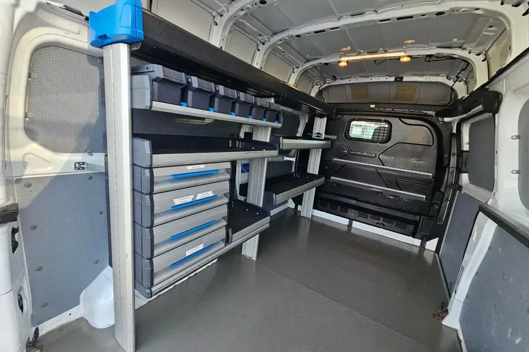 Ford transit-custom L2H2 72900zł NETTO Zabudowa warsztatowa 2.0TdCi/170KM zdjęcie 14