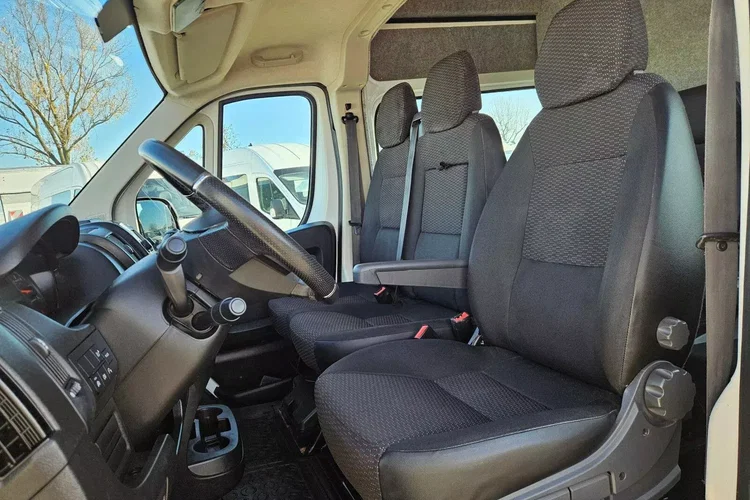 Peugeot boxer L3H2 74900zł NETTO Brygadówka 6 osób 2.2HDi/140KM zdjęcie 17