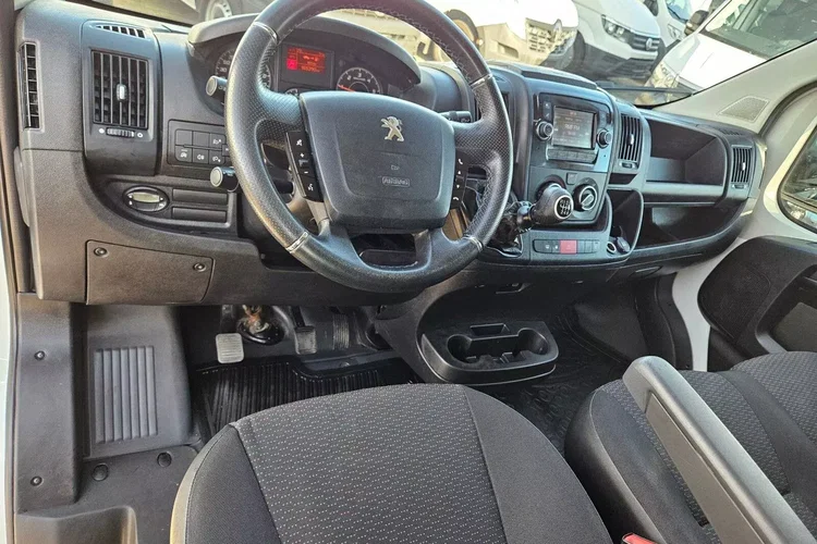 Peugeot boxer L3H2 74900zł NETTO Brygadówka 6 osób 2.2HDi/140KM zdjęcie 19