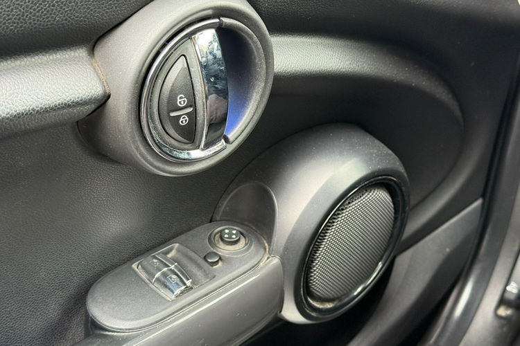 MINI Cooper Salon Polska II Właściel zdjęcie 17