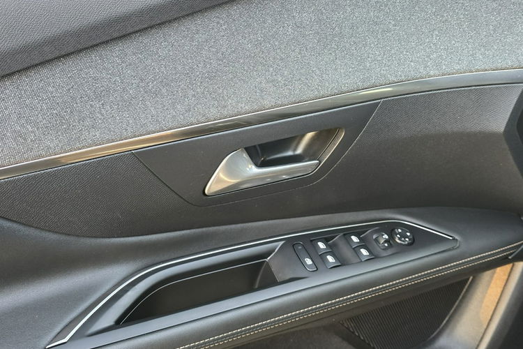 Peugeot 3008 1.5 HDi GT-Line EAT8 / Bezwypadkowy / I-właściciel zdjęcie 24