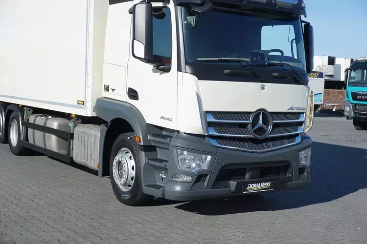 Mercedes ACTROS / 2540 / ACC / E 6 / ZESTAW PRZEJAZDOWY / CHŁODNIA + WINDA / 38 PALET zdjęcie 32