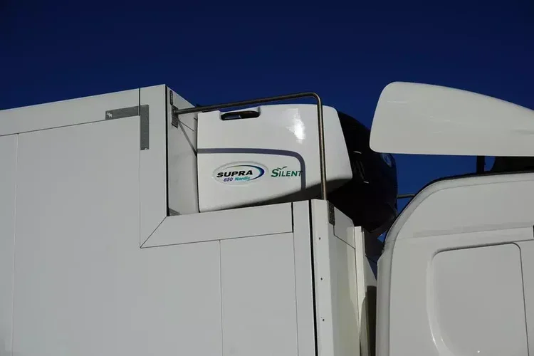 Scania G 490 / EURO 6 / CHŁODNIA + WINDA / 23 PALETY / OŚ SKRĘTNA zdjęcie 31