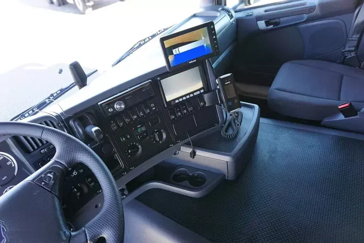 Scania G 490 / EURO 6 / CHŁODNIA + WINDA / 23 PALETY / OŚ SKRĘTNA zdjęcie 9